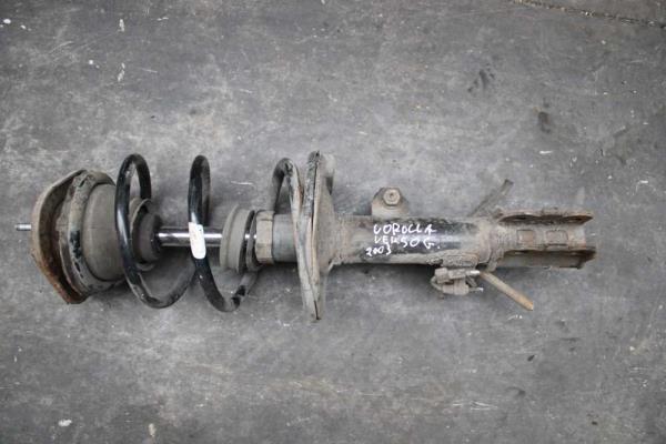 AMORTISSEUR AVANT GAUCHE TOYOTA COROLLA VERSO 2001-2009 - Vue 1